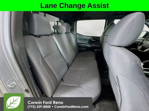 Used 2017 Toyota Tacoma TRD Off-Road image 27