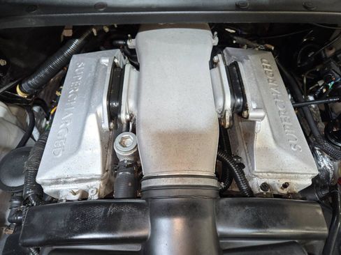 Used 2005 Jaguar S-TYPE R RWD image 48