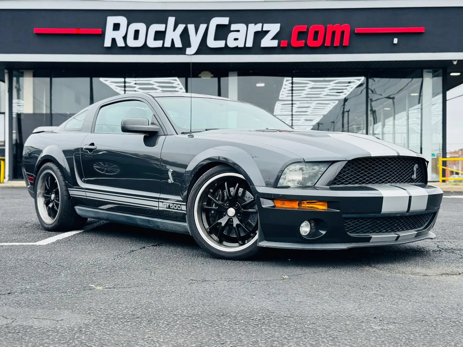 Used 2009 Ford Mustang Shelby GT500 RWD image 1