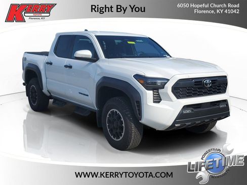 Used 2026 Toyota Tacoma TRD Off-Road AWD/4WD image 1