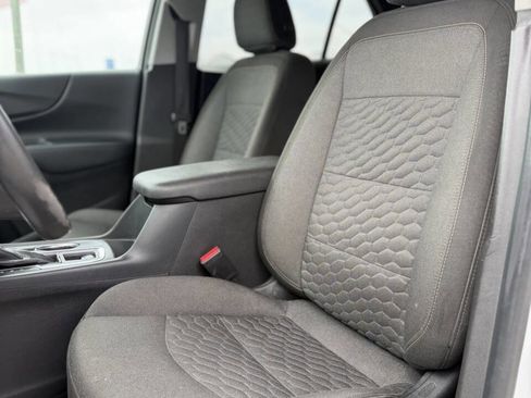 Used 2018 Chevrolet Equinox LT AWD/4WD image 11