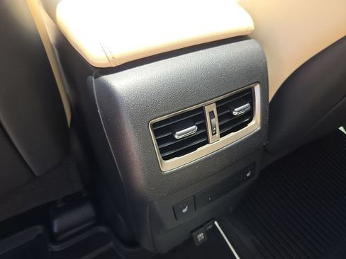 Used 2021 Lexus RX 450h AWD w/ Luxury Package image 21