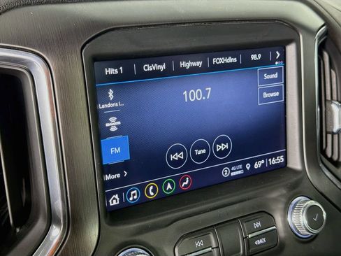 Used 2022 GMC Sierra 2500 AT4 w/ AT4 Preferred Package AWD/4WD image 15