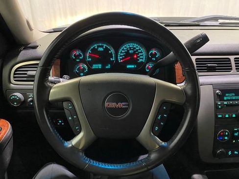 Used 2013 GMC Sierra 2500 SLT w/ SLT Convenience Package AWD/4WD image 17