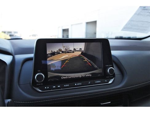 Used 2023 Nissan Rogue SV image 25