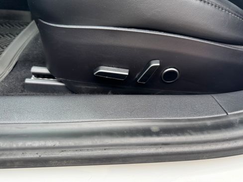 Used 2021 Tesla Model 3 Standard Range Plus image 8