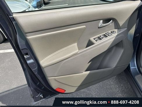 Used 2016 Kia Sportage LX w/ LX Popular Package FWD image 13