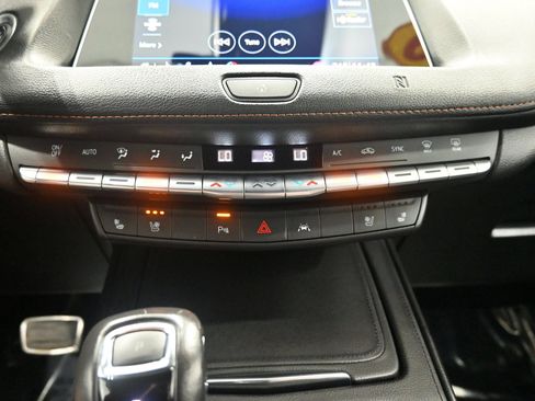 Used 2019 Cadillac XT4 Sport AWD/4WD image 18