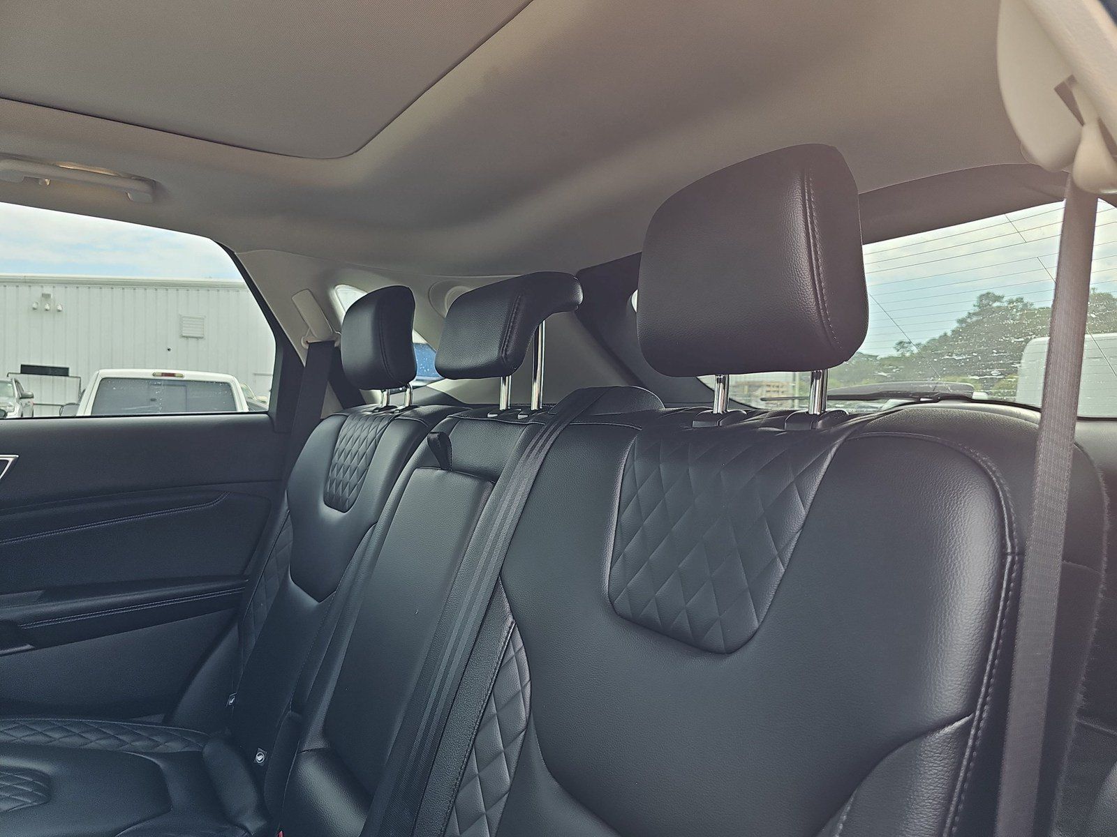 Used 2023 Ford Edge Titanium AWD/4WD image 14