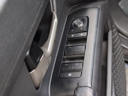 Used 2024 Toyota Tacoma TRD Off-Road AWD/4WD image 16