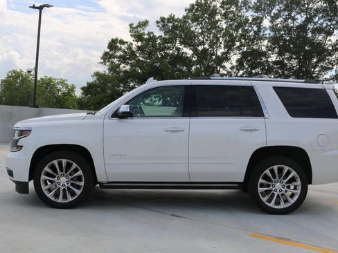 Used 2019 Chevrolet Tahoe Premier w/ Premier Plus Edition AWD/4WD image 29