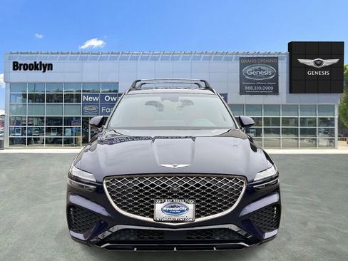 Used 2025 Genesis GV70 3.5T Sport w/ Sport Advanced Package AWD/4WD image 11