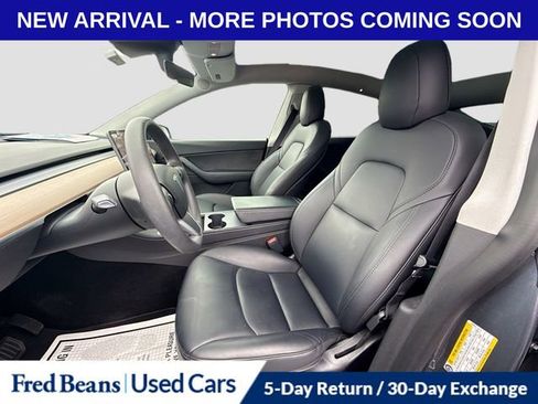 Used 2021 Tesla Model Y Long Range image 11