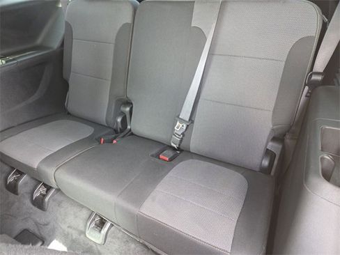 Used 2019 Chevrolet Traverse LT image 11