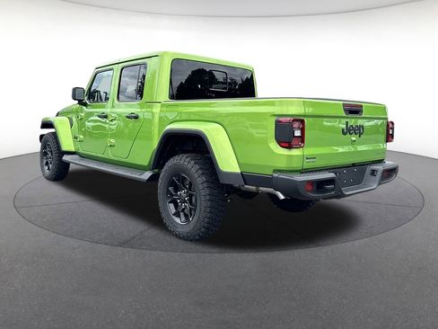 New 2025 Jeep Gladiator High Tide image 24