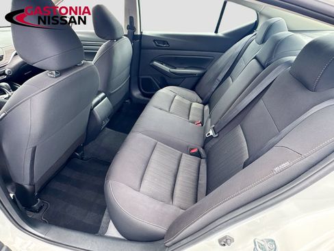Used 2025 Nissan Altima 2.5 SV FWD image 29