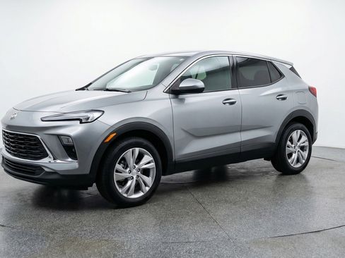 Used 2025 Buick Encore GX Preferred image 3