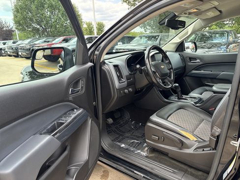 Used 2017 Chevrolet Colorado Z71 AWD/4WD image 10
