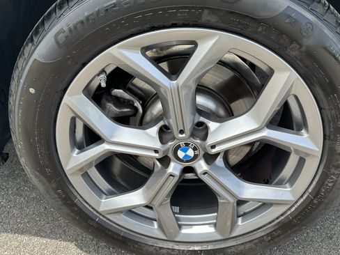 Used 2025 BMW X4 xDrive30i AWD/4WD image 13