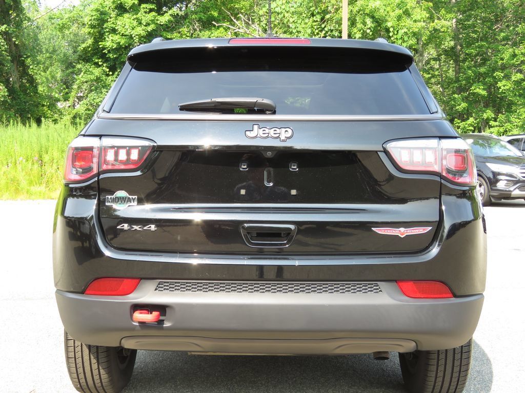 Used 2018 Jeep Compass Trailhawk w/ Leather Interior Group AWD/4WD image 6