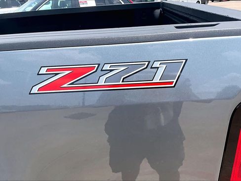 Used 2020 Chevrolet Colorado Z71 RWD image 10