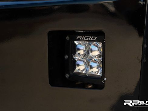 Used 2023 Ford F450 Lariat w/ FX4 Off-Road Package image 18