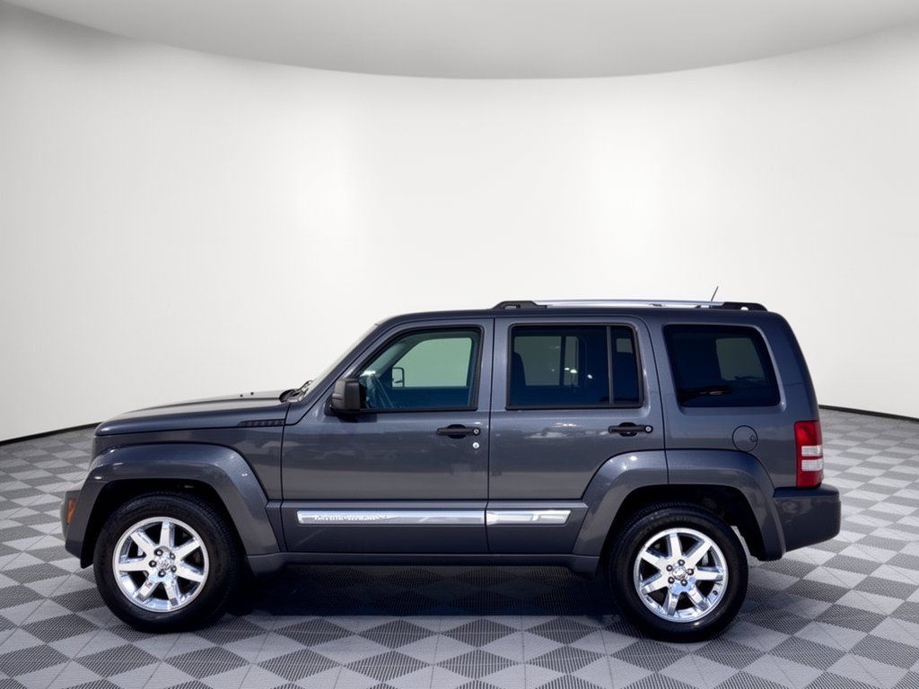 Used 2008 Jeep Liberty Limited w/ Premium Group II AWD/4WD image 2