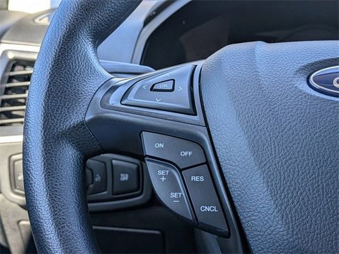 Used 2024 Ford Edge SE w/ Black Appearance Package image 30