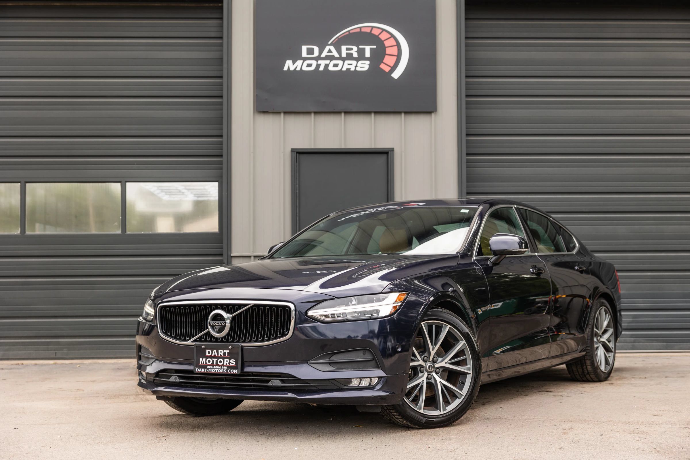 Used 2017 Volvo S90 T5 Momentum w/ Vision Package FWD image 3