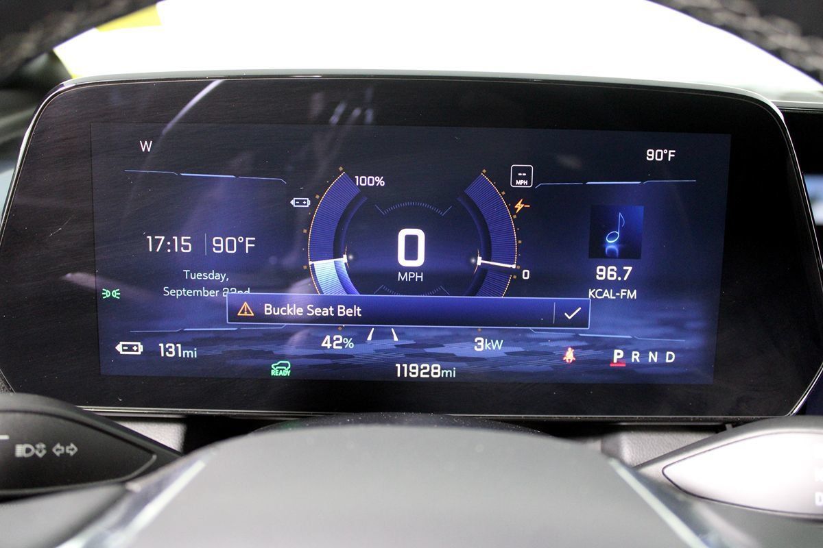 Used 2024 Chevrolet Equinox EV LT w/ LPO, All-Weather Mat Package FWD image 11