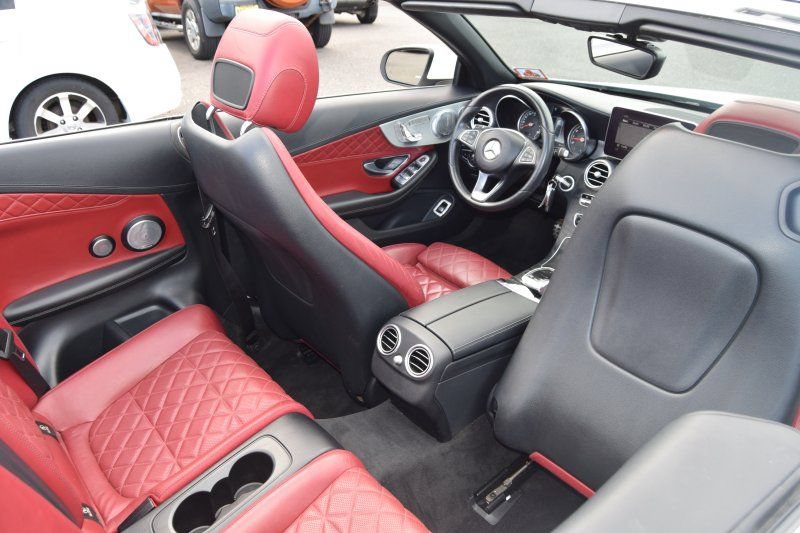 Used 2018 Mercedes-Benz C 300 4MATIC Cabriolet image 36