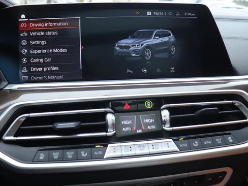 Used 2022 BMW X5 sDrive40i w/ Executive Package image 36