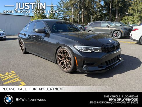 Used 2022 BMW 330i Sedan w/ Driving Assistance Package RWD image 1