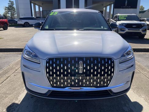 New 2025 Lincoln Corsair Reserve image 12