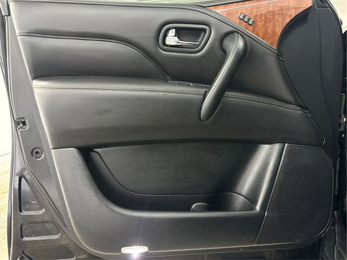 Used 2019 INFINITI QX80 Luxe AWD/4WD image 26