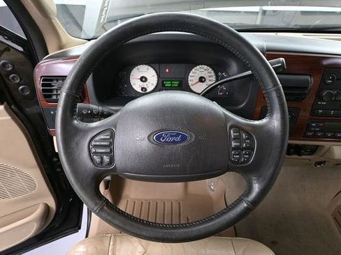 Used 2005 Ford F350 Lariat AWD/4WD image 23