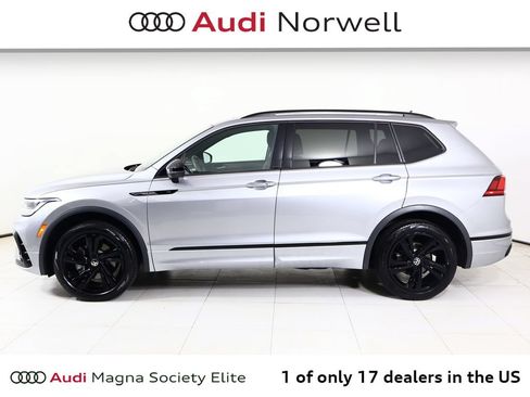 Used 2024 Volkswagen Tiguan SE R-Line AWD/4WD image 10