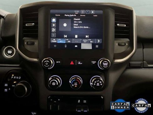 Used 2024 RAM 2500 Big Horn w/ Safety Group image 39