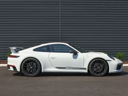 Used 2024 Porsche 911 Carrera T image 8