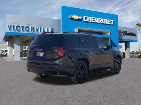 Certified 2022 GMC Acadia SLE w/ Driver Convenience Package FWD image 4
