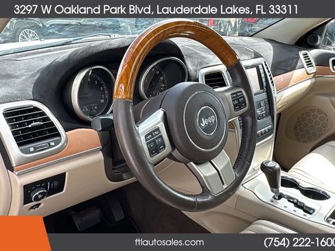 Used 2012 Jeep Grand Cherokee Overland w/ Mopar Chrome Edition Group image 61