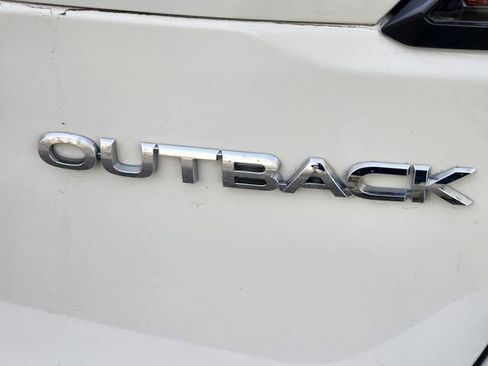 Used 2023 Subaru Outback Premium image 19
