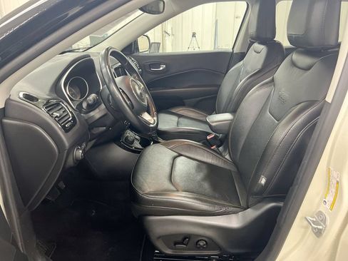 Used 2021 Jeep Compass Limited AWD/4WD image 19