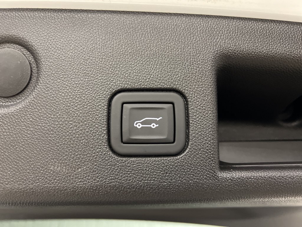 Certified 2023 Chevrolet Equinox LT w/ Driver Convenience Package AWD/4WD image 8