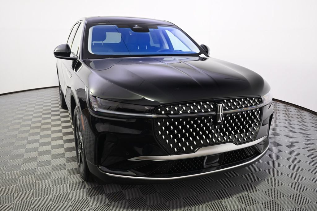 New 2026 Lincoln Nautilus Premier w/ Equipment Group 102A AWD/4WD image 9