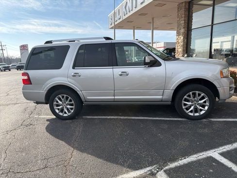Used 2016 Ford Expedition Limited w/ Equipment Group 301A image 4