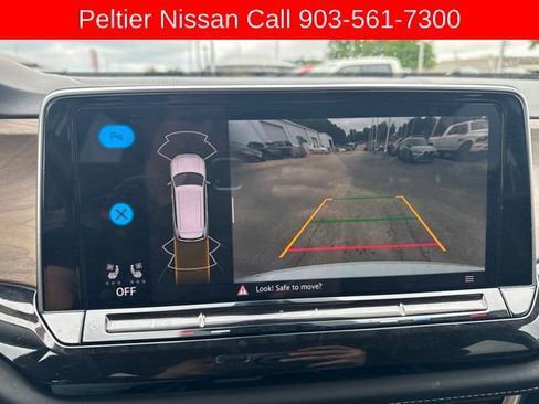 Used 2025 Volkswagen Atlas SE FWD image 17