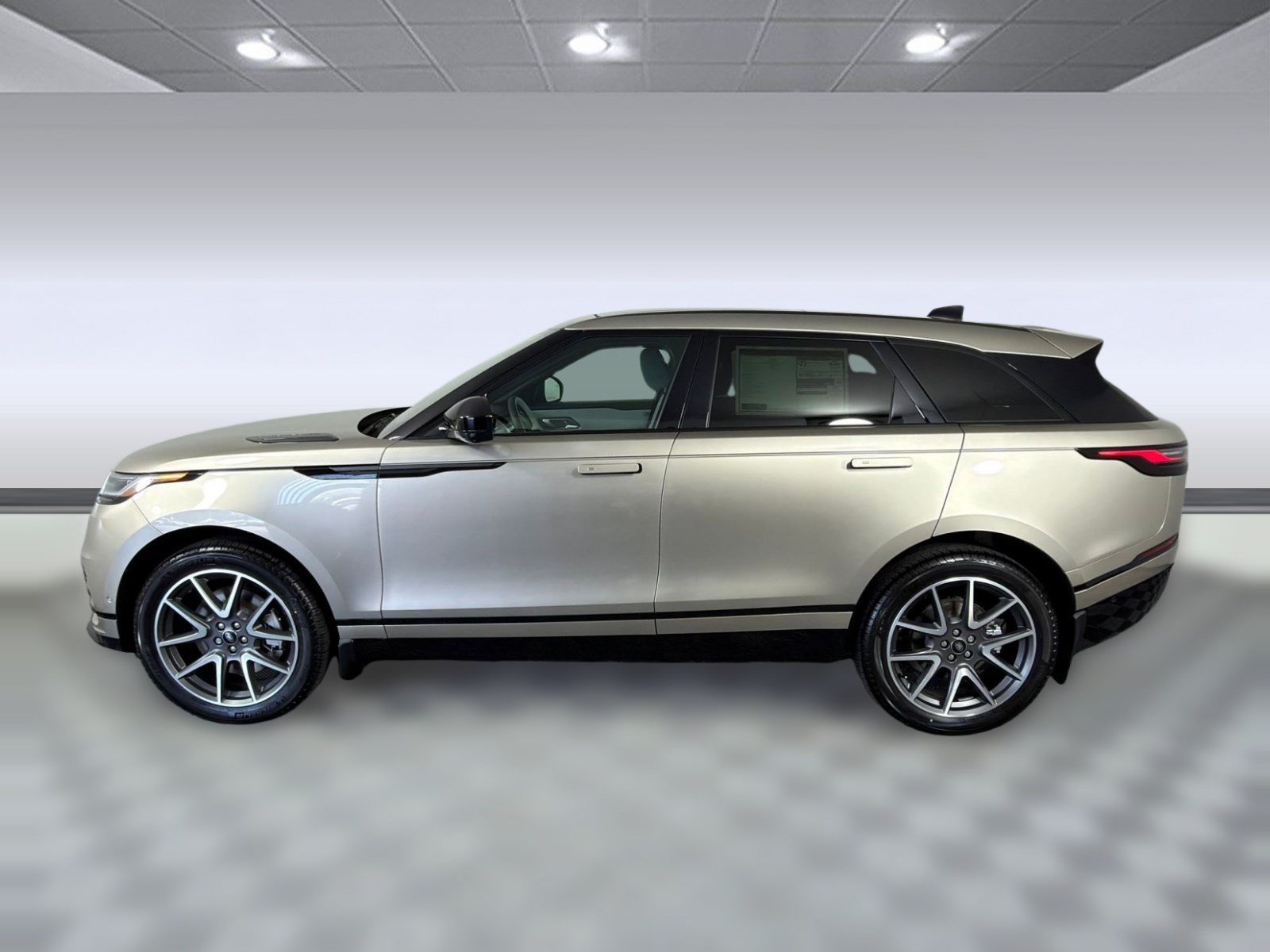 Used 2026 Land Rover Range Rover Velar Dynamic SE AWD/4WD image 2