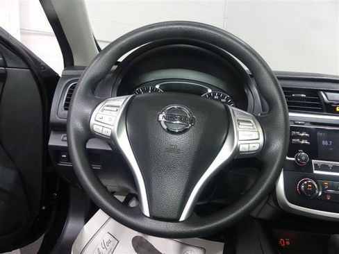 Used 2017 Nissan Altima 2.5 S w/ Power Driver Seat Package FWD image 29