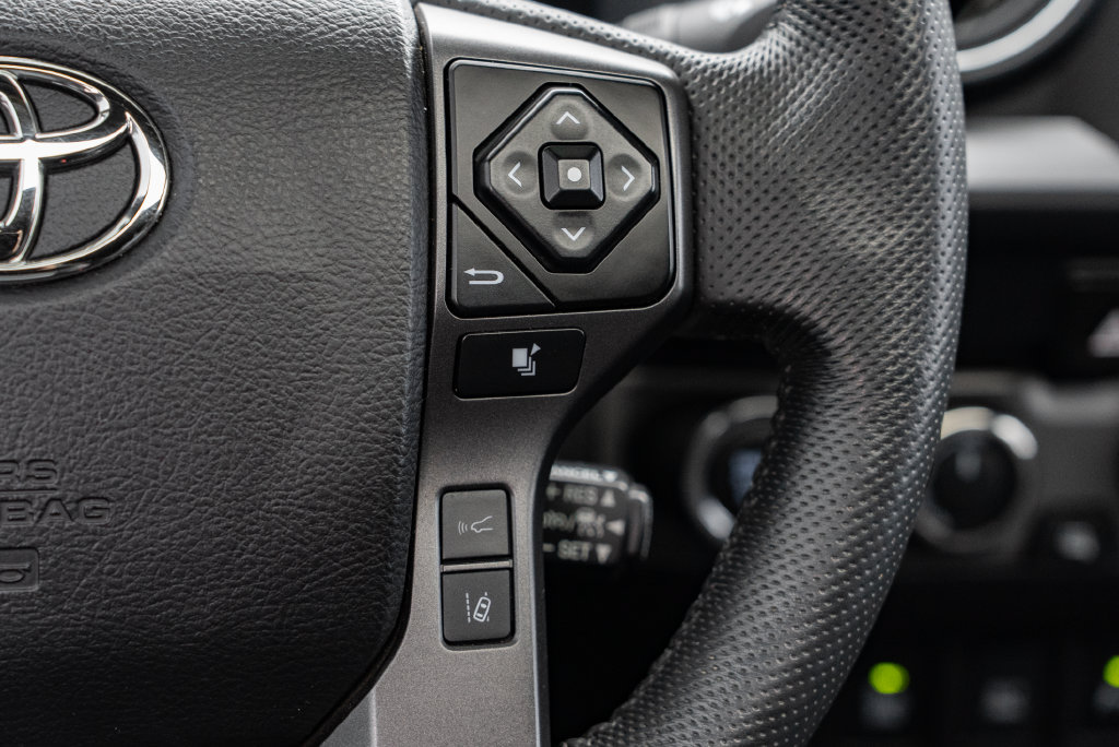 Used 2022 Toyota Tacoma TRD Pro AWD/4WD image 16